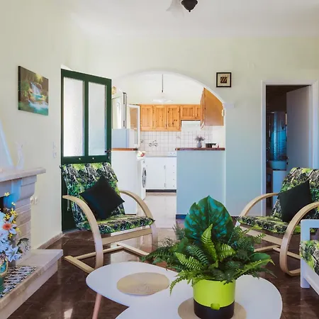 Achilleion Holiday Home