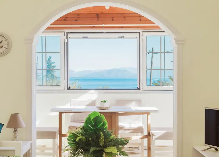 Дом отдыха Achilleion Holiday Home